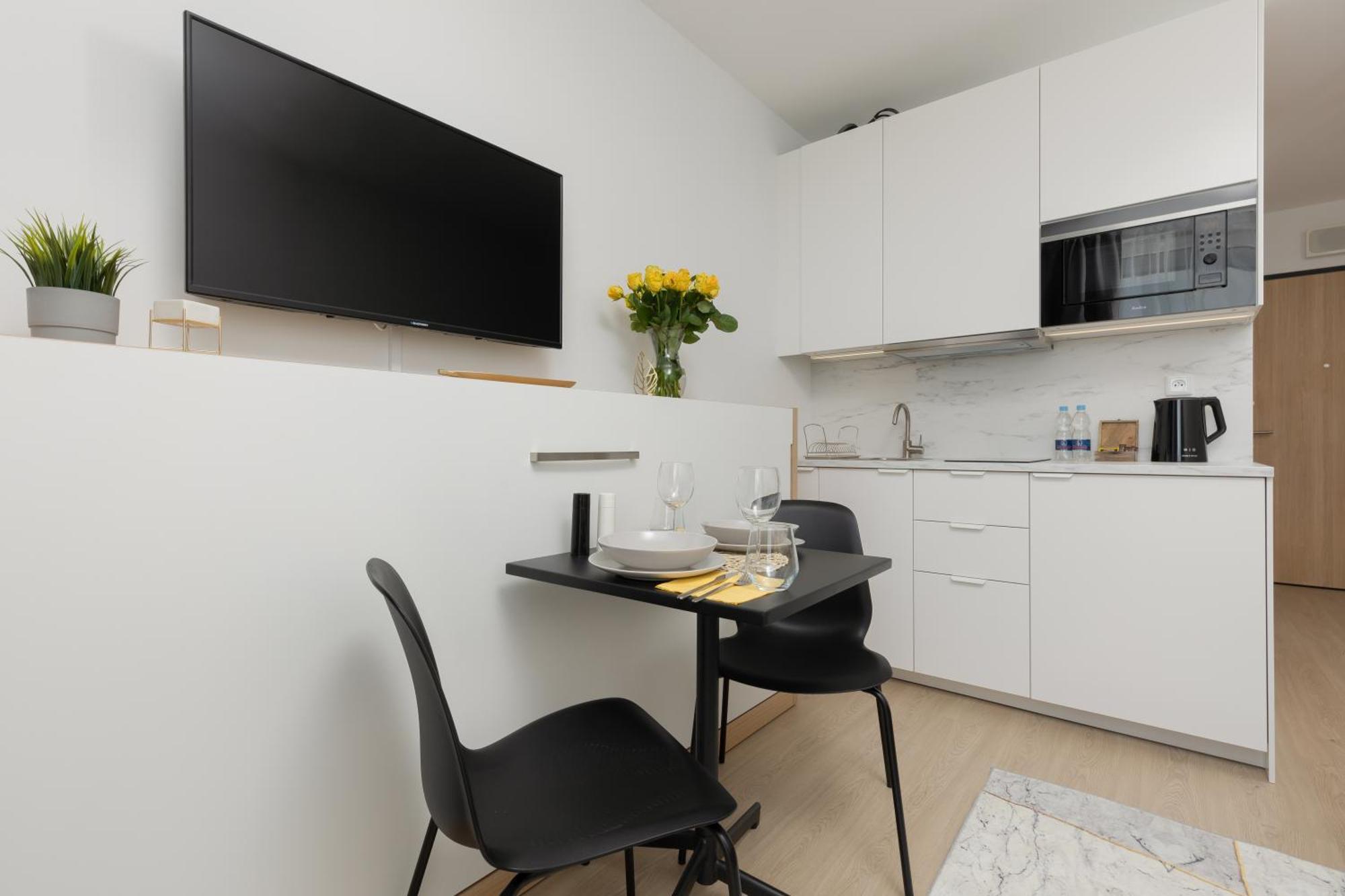 L27 Apartments Sauna And Gym ワルシャワ エクステリア 写真